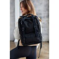 Čierny, praktický mestský ruksak so zapínaním na zips a nastaviteľnými popruhmi - Himawari