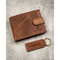 Zestaw prezentowy: brelok i mały, brązowy portfel męski ze skóry naturalnej z systemem RFID - Peterson