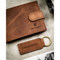 Zestaw prezentowy: brelok i mały, brązowy portfel męski ze skóry naturalnej z systemem RFID - Peterson