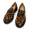 Damskie mokasyny zamszowe w zwierzęcy wzór brązowo-czarne 97-D-103-4