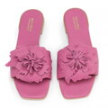 Damskie klapki ze skóry w dekoracyjne kwiaty różowe 100-D-251-P