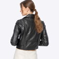 Damska kurtka biker ze skóry czarna 100-09-806-1