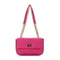 Dámska prešívaná štvorcová kabelka na retiazke, ružová 97-4Y-229-P