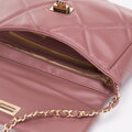 Dámska prešívaná štvorcová kabelka na retiazke malá zaprášená ružová 97-4Y-228-PP