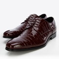 Męskie derby z lakierowanej skóry o fakturze croco bordowe 96-M-519-3C
