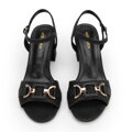 Plecione sandały z dekoracyjną klamrą czarne 100-DP-202-1