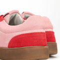 Zamszowe sneakersy ze wstawkami z ekoskóry różowo - czerwone 100-D-350-P