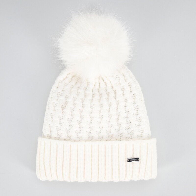 Damska czapka o splocie w drobny wzór z pomponem kremowa 99-HF-105-00