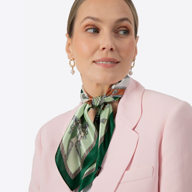 Jedwabna apaszka wzorzysta zielono - biała 100-7D-S20-X15